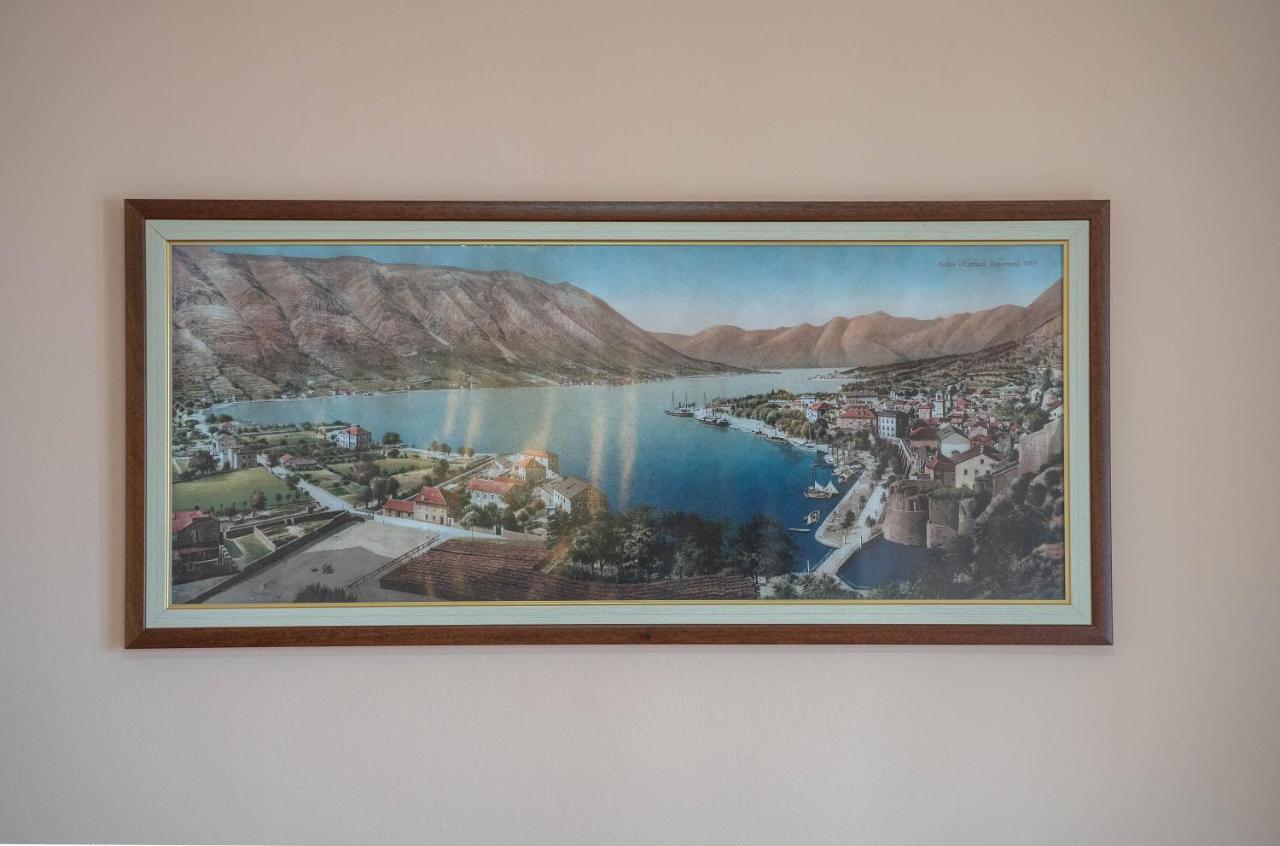 Seaside Serenity: 2-Bedroom Apartment With Boka Bay View Kotor Exterior photo